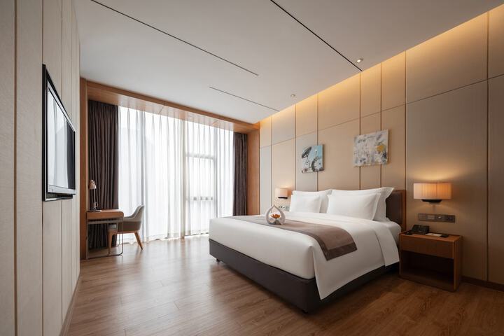 Room 32 of 101