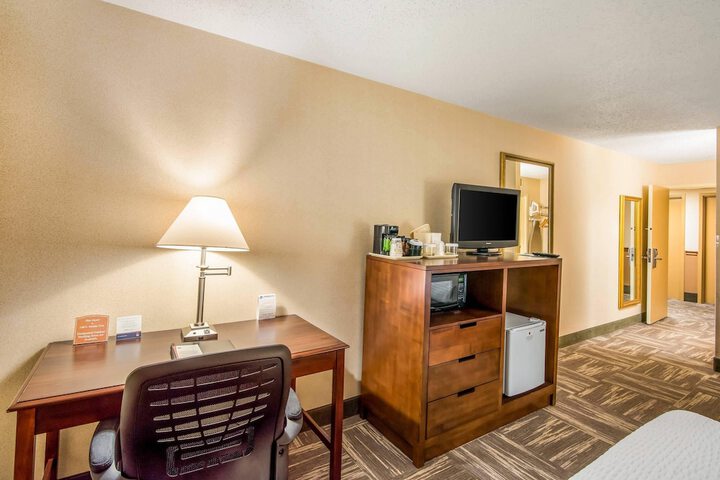 Room 35 of 90