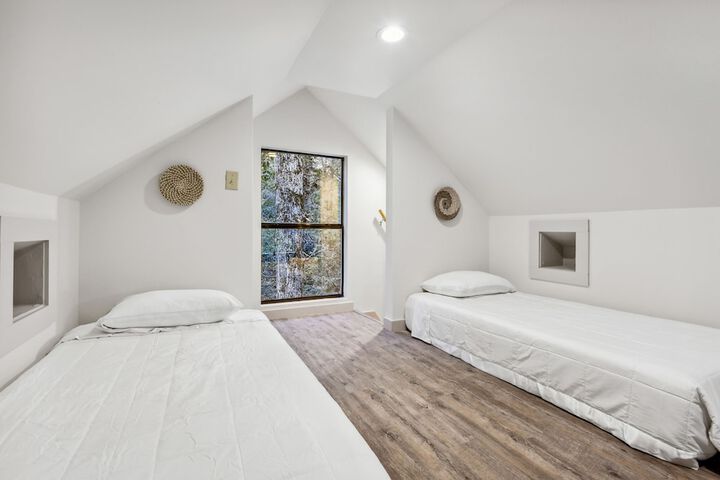 Room 7 of 21