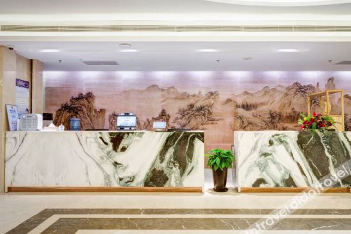 Hotel Interior 11 of 27