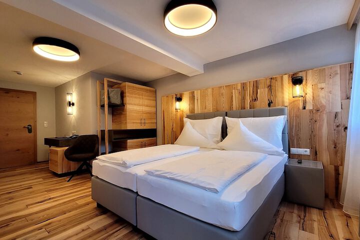 Room 12 of 52