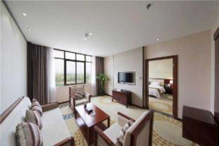 Room 21 of 23