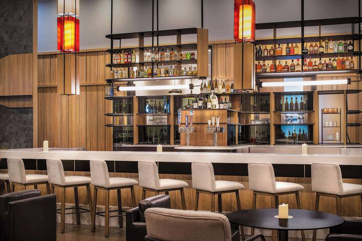 Hotel Interior 7 of 52