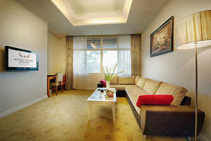 Room 26 of 82