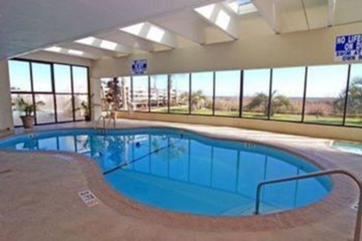Pool 13 of 20