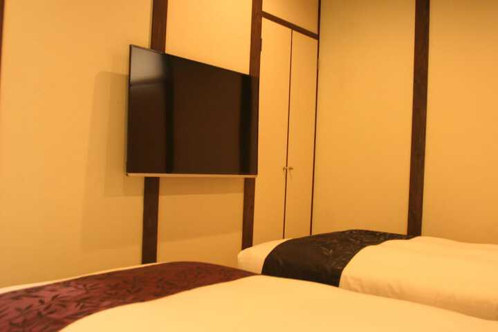 Room 14 of 67
