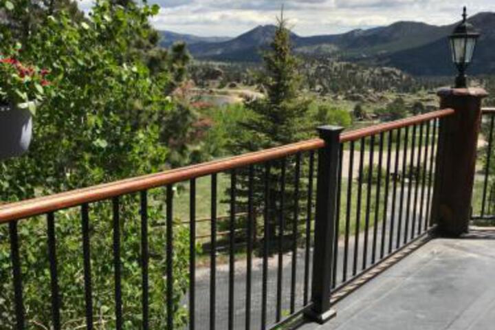 Lakewood Manor in Estes Park, CO