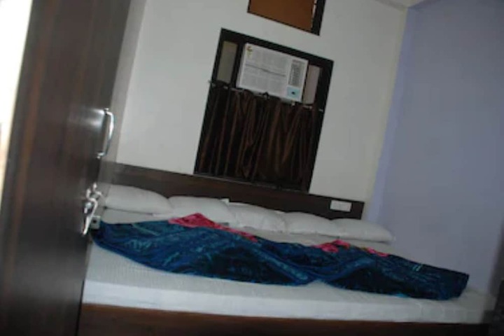Room 10 of 23