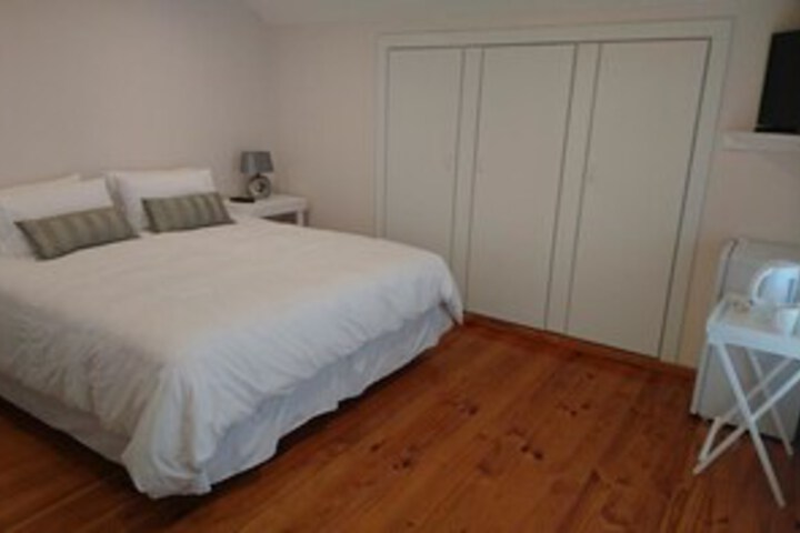 Room 13 of 27