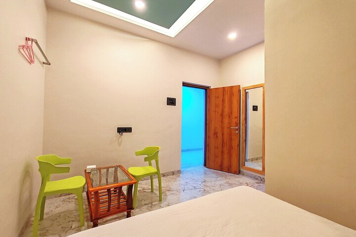 Room 14 of 20