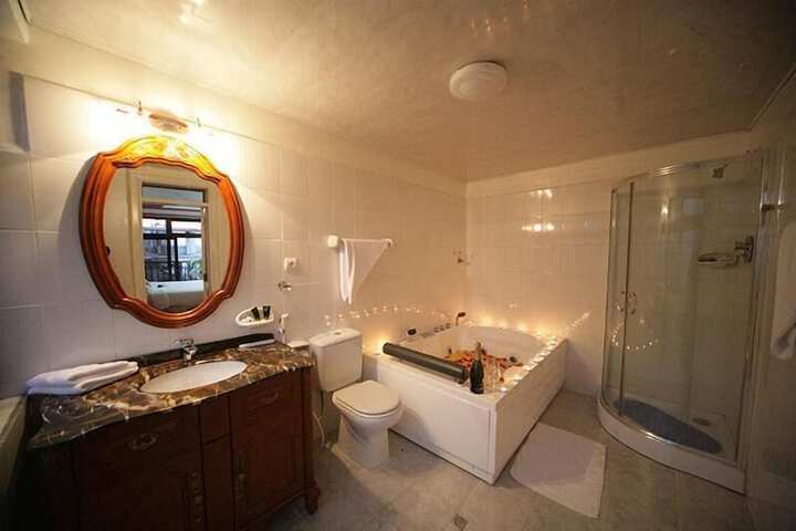Room 20 of 37