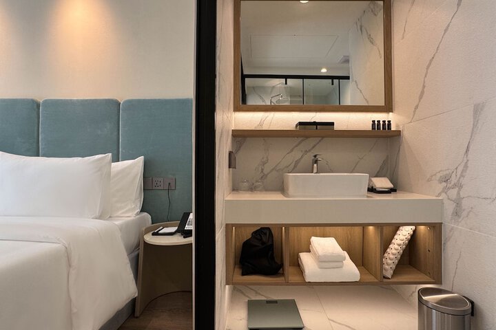 Room 12 of 78