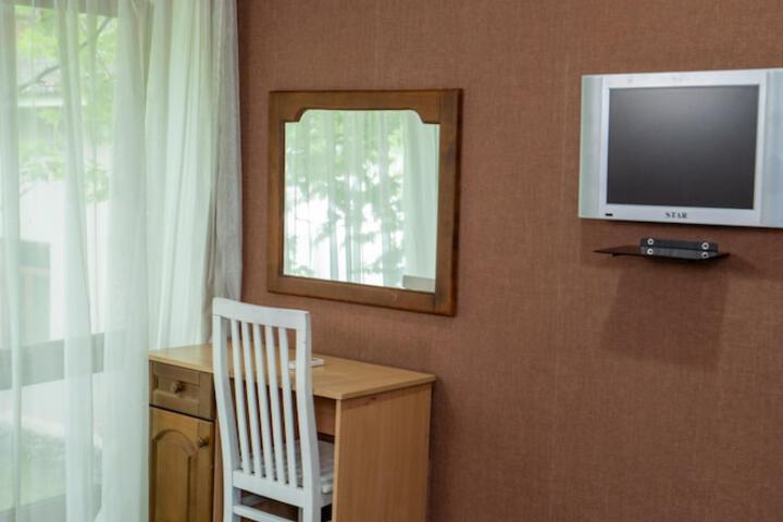 Room 9 of 22