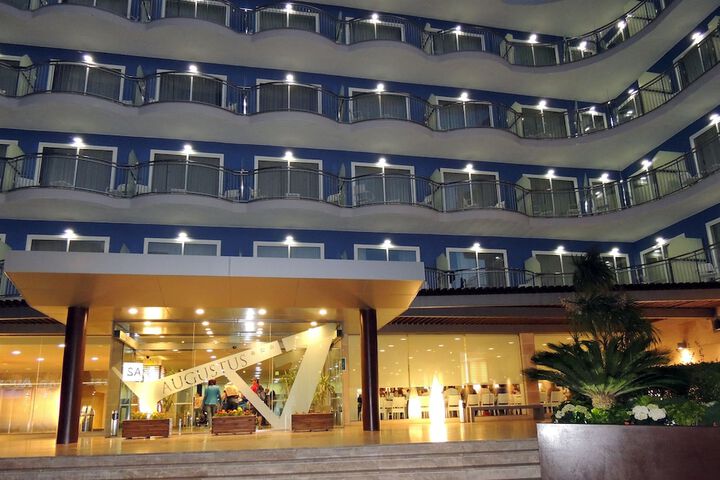 Hotel 120 of 153