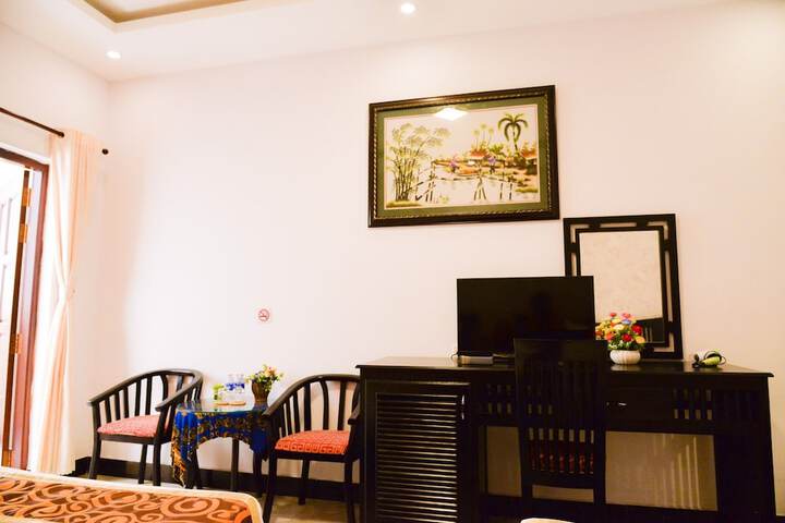 Room 53 of 84