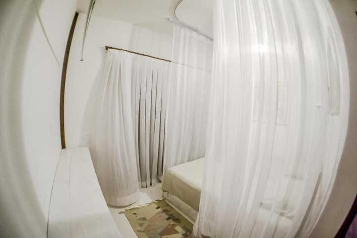 Room 7 of 62