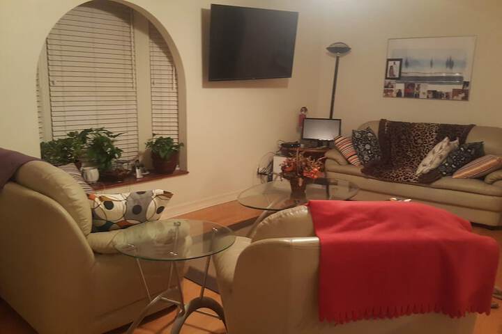 Room 7 of 35