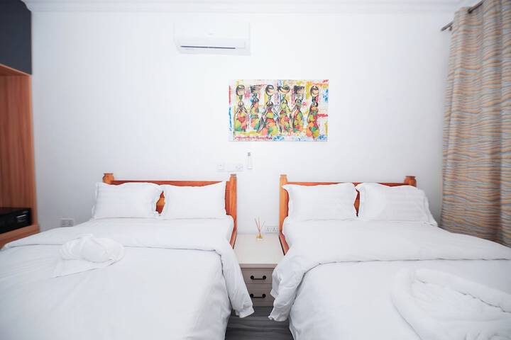 Room 16 of 66