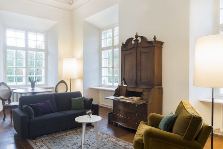 Room 25 of 59