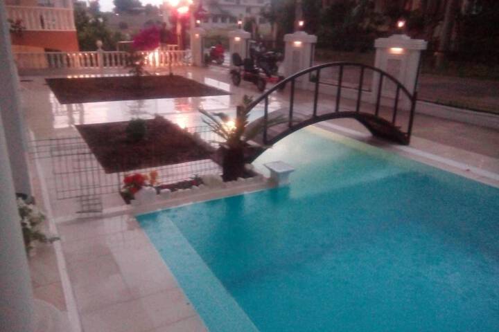 Pool 42 of 67