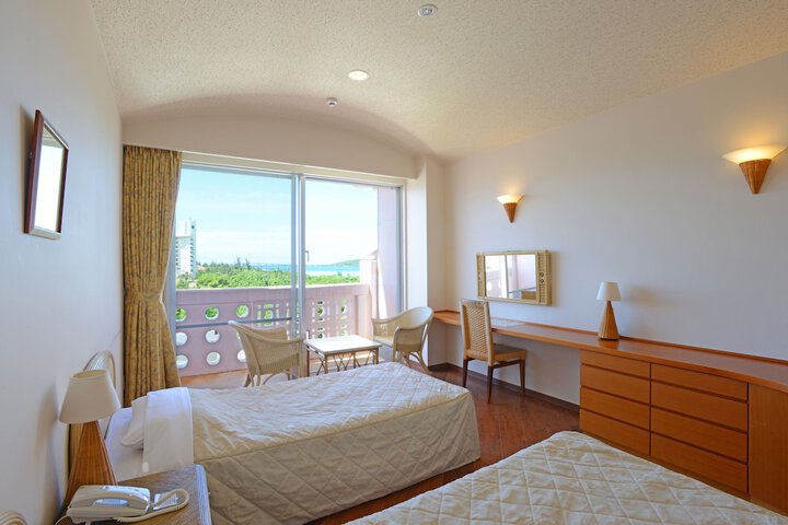 Room 10 of 84