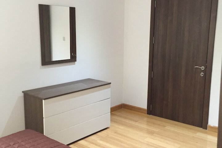 Room 8 of 20