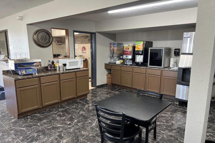 Breakfast/Coffee Service 42 of 44