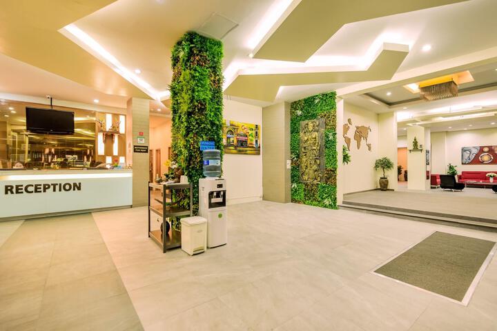 Guest Lobby