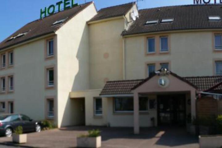 Hotel 3 of 54