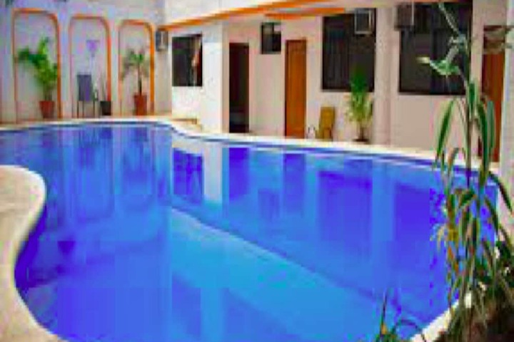 Pool 5 of 10