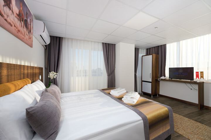 Room 14 of 64