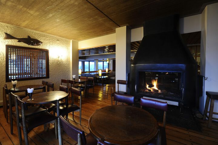 Lounge 29 of 41