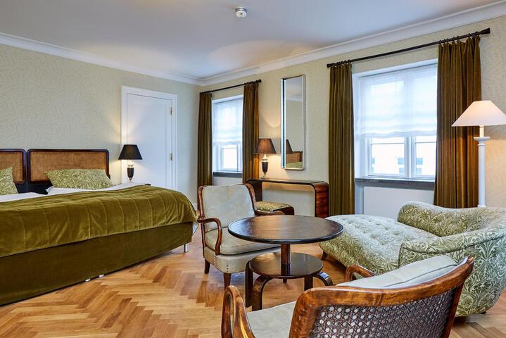 Room 15 of 81