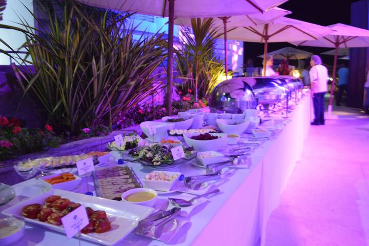 Dining 60 of 91