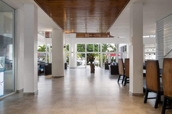 Hotel Interior 5 of 98