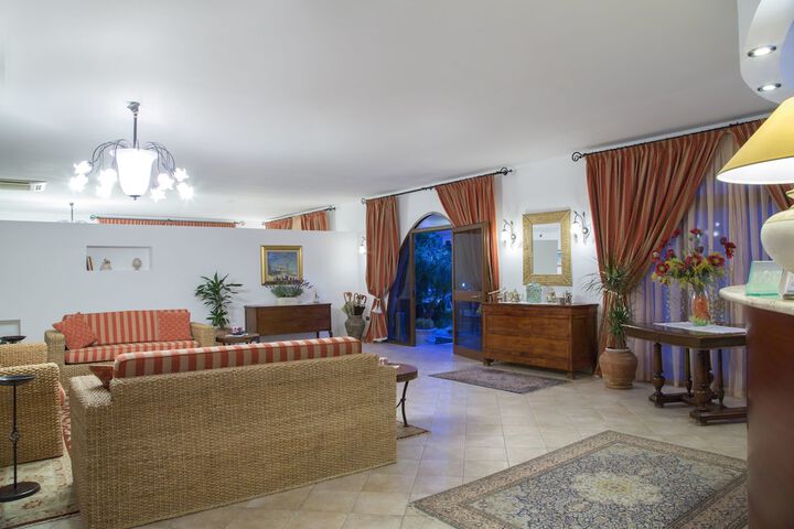 Hotel 4 of 75