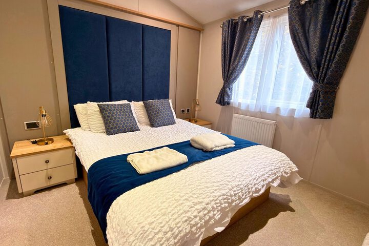Room 2 of 23