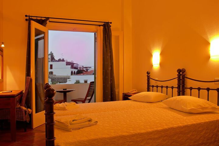 Room 12 of 22