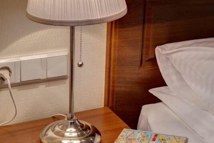 Room 6 of 58
