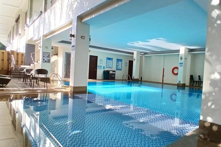 Pool 103 of 156