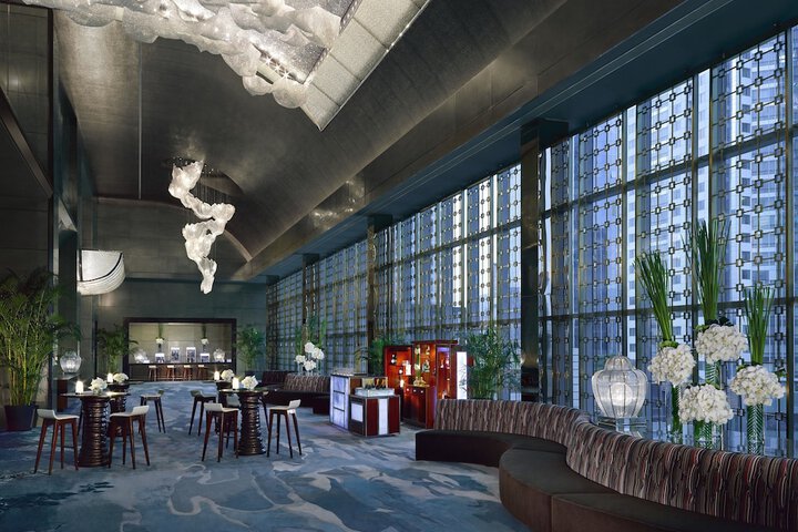 Ballroom/Hall 74 of 80