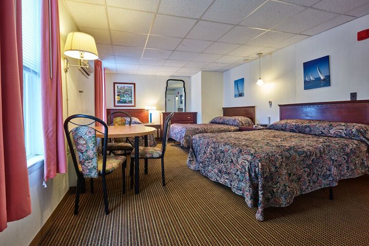 Room 13 of 39