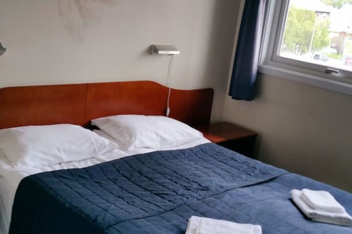 Room 8 of 24