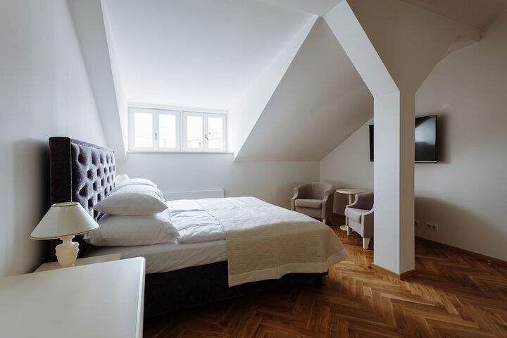 Room 26 of 70