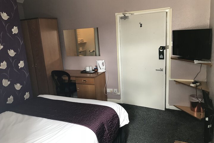 Room 7 of 49
