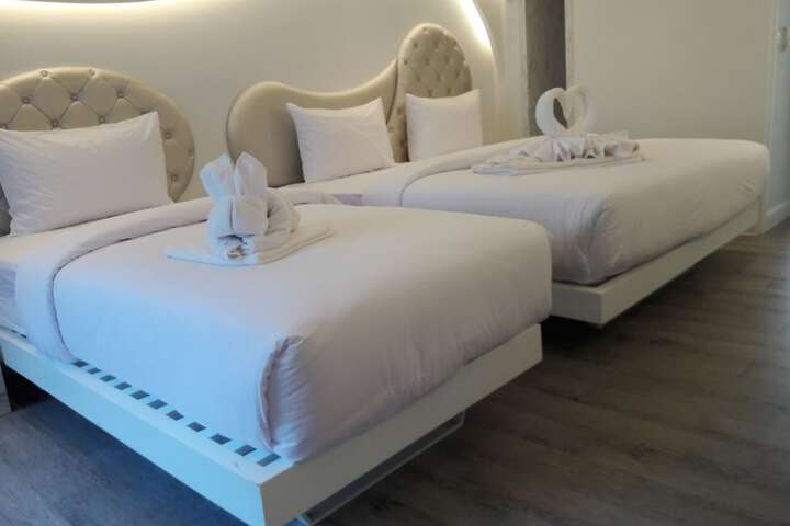 Room 28 of 56
