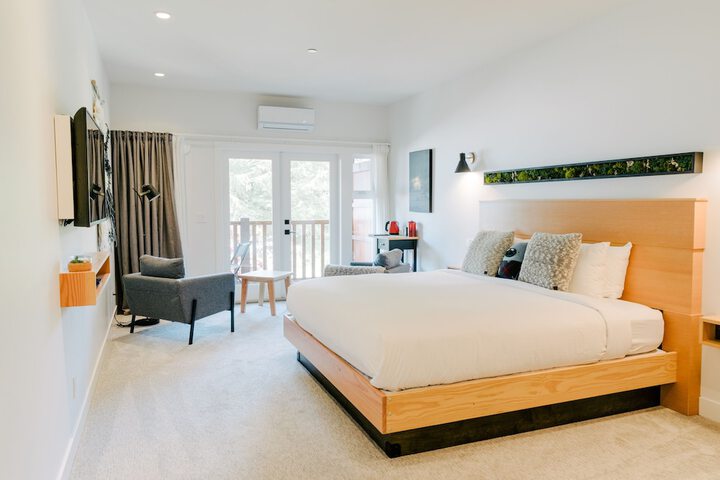 Room 3 of 50