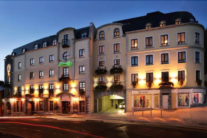 Hotel 44 of 44