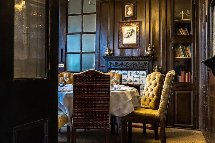 Dining 61 of 100