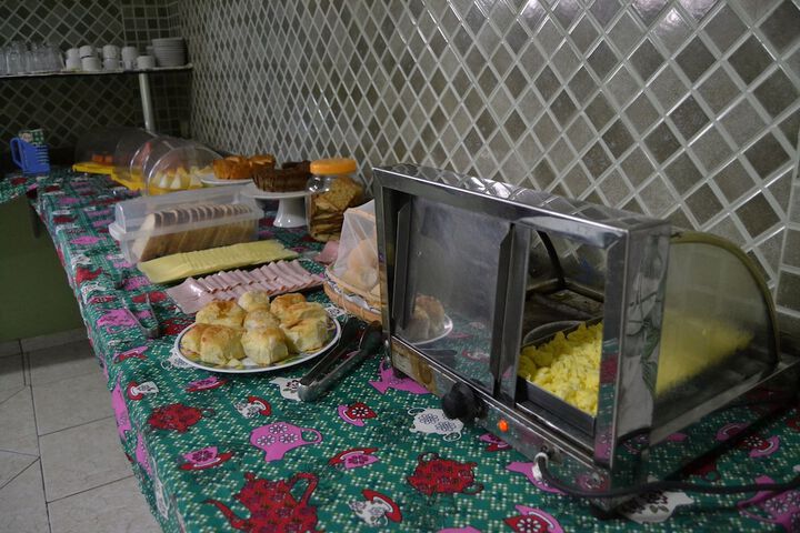 Breakfast/Coffee Service 23 of 41